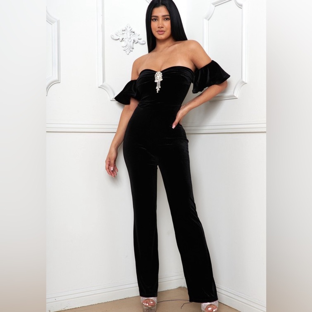 Elegant Black Off-Shoulder Jumpsuit